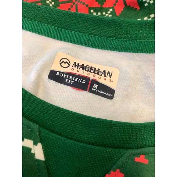 Magellan Outdoors Womens Medium Green Holiday Fleece Crew Neck Sweatshirt G16-24 - Picture 5 of 6